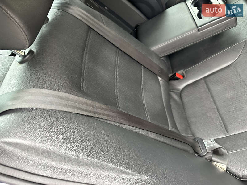 Седан Volkswagen Jetta 2012 в Киеве