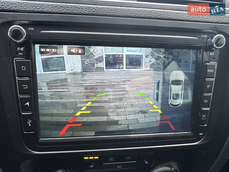 Седан Volkswagen Jetta 2012 в Киеве