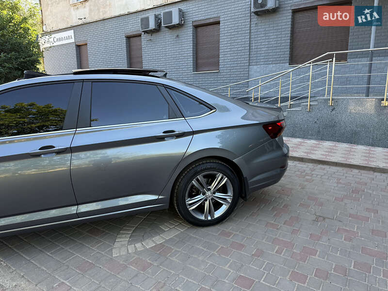 Седан Volkswagen Jetta 2019 в Кривом Роге