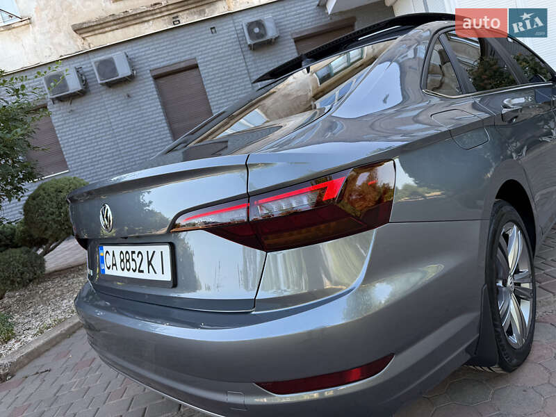 Седан Volkswagen Jetta 2019 в Кривом Роге