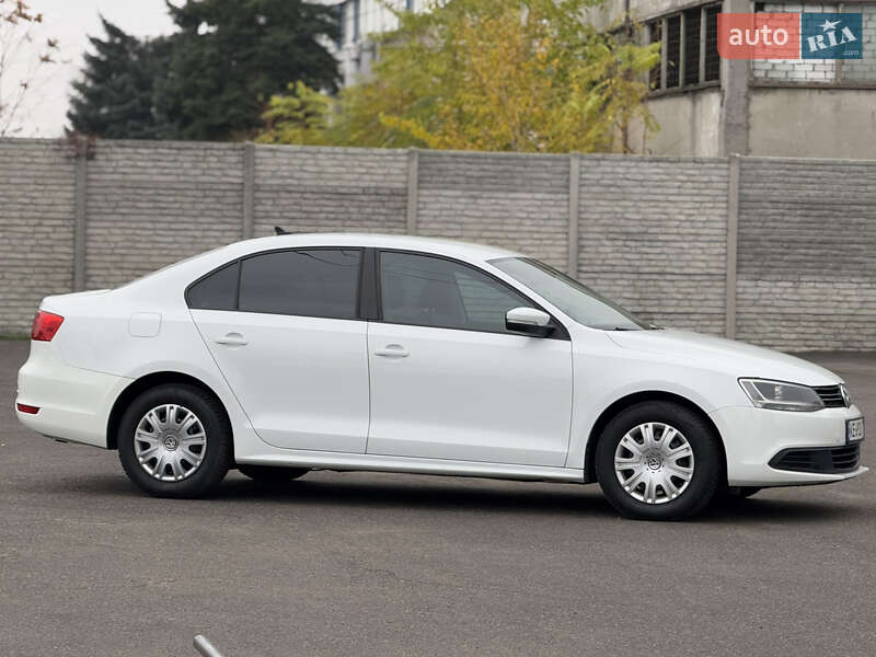 Седан Volkswagen Jetta 2014 в Дніпрі фото 7 Седан Volkswagen Jetta 2014 в Дніпрі