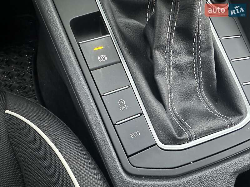 Седан Volkswagen Jetta 2023 в Киеве фото 25 Седан Volkswagen Jetta 2023 в Киеве