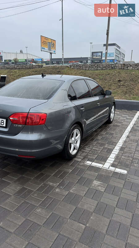 Седан Volkswagen Jetta 2012 в Киеве