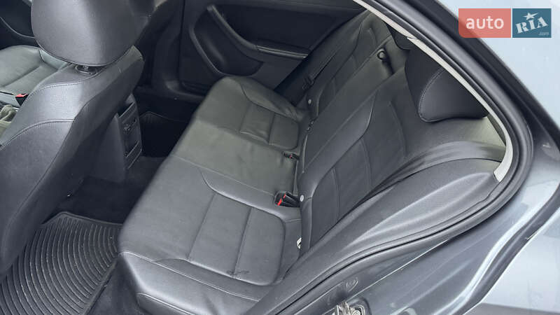 Седан Volkswagen Jetta 2012 в Киеве