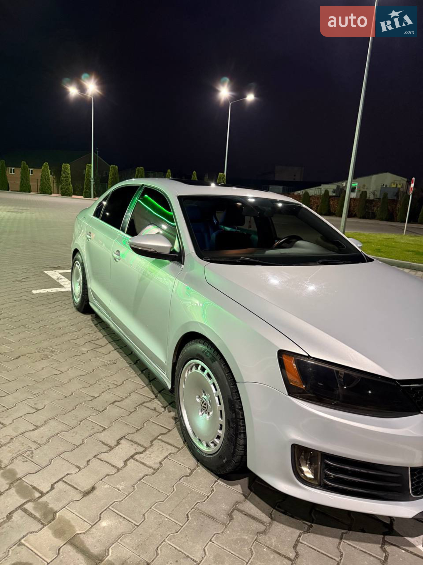 2012 Volkswagen Jetta - мініатюра 2