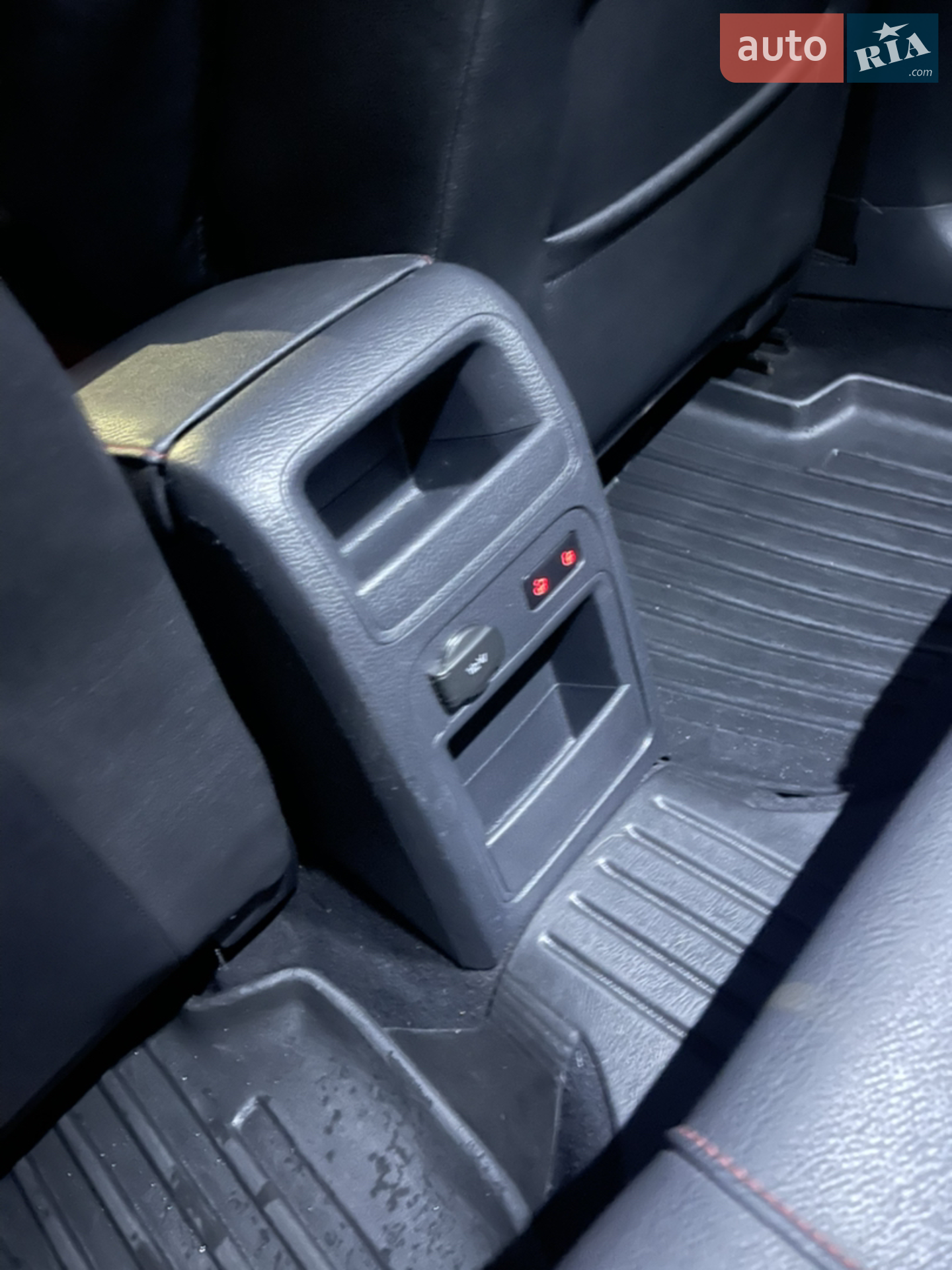 2012 Volkswagen Jetta - мініатюра 23