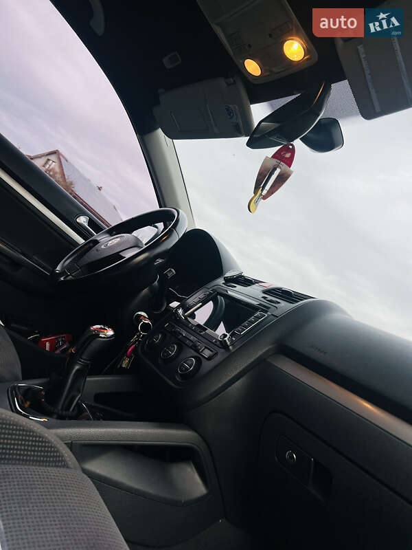 Седан Volkswagen Jetta 2007 в Ужгороде