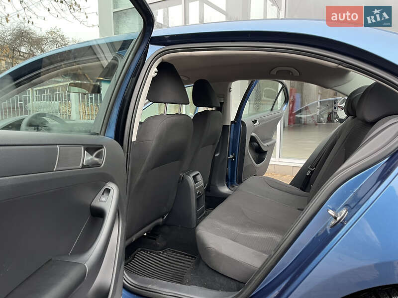 Седан Volkswagen Jetta 2014 в Чернігові фото 26 Седан Volkswagen Jetta 2014 в Чернігові