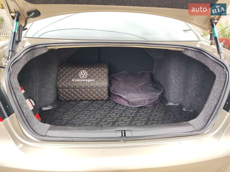 Седан Volkswagen Jetta 2008 в Прилуках фото 10 Седан Volkswagen Jetta 2008 в Прилуках