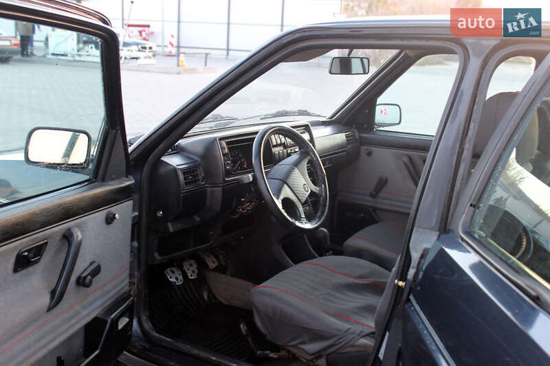 Седан Volkswagen Jetta 1990 в Кременце