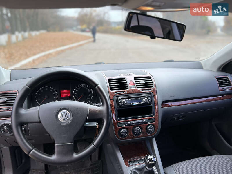 Седан Volkswagen Jetta 2006 в Полтаве