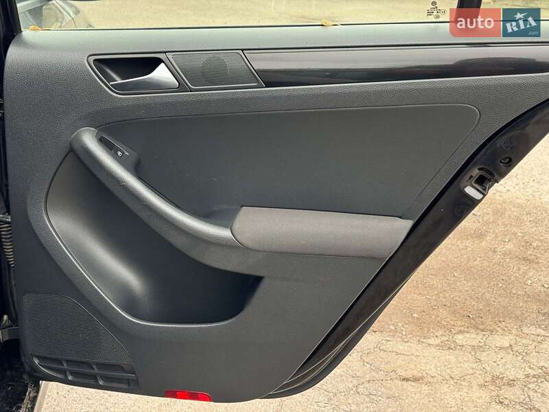 Седан Volkswagen Jetta 2011 в Виннице фото 21 Седан Volkswagen Jetta 2011 в Виннице