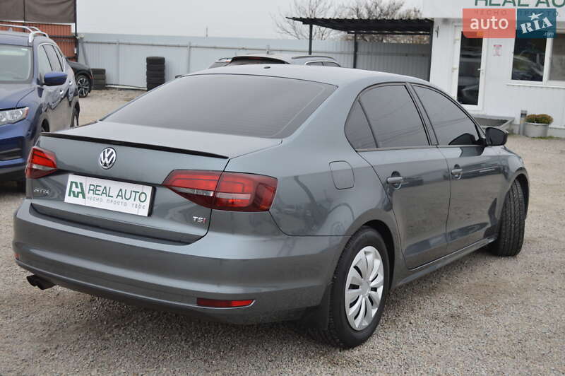 Седан Volkswagen Jetta 2016 в Кропивницькому фото 2 Седан Volkswagen Jetta 2016 в Кропивницькому