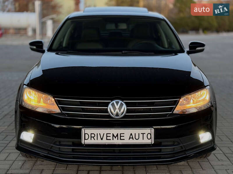 Седан Volkswagen Jetta 2014 в Днепре