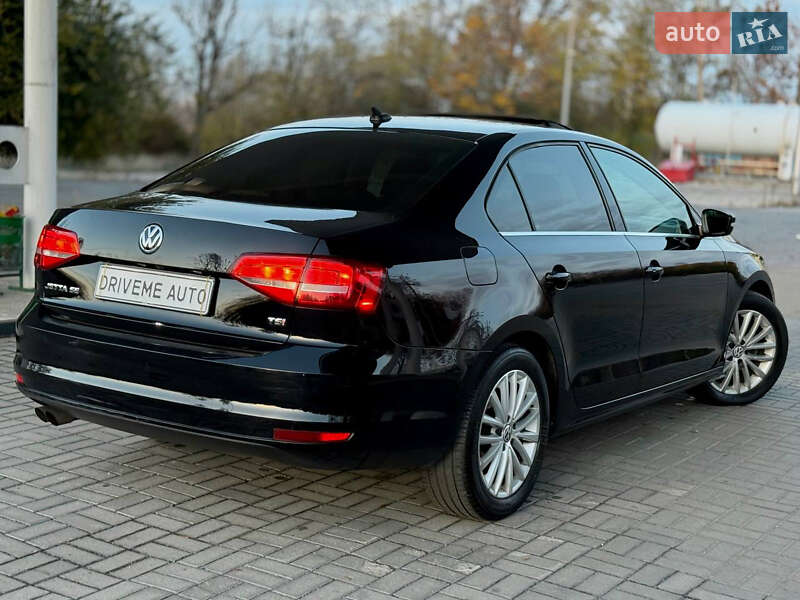 Седан Volkswagen Jetta 2014 в Днепре