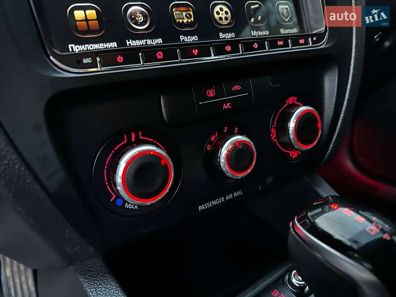 Седан Volkswagen Jetta 2012 в Харкові