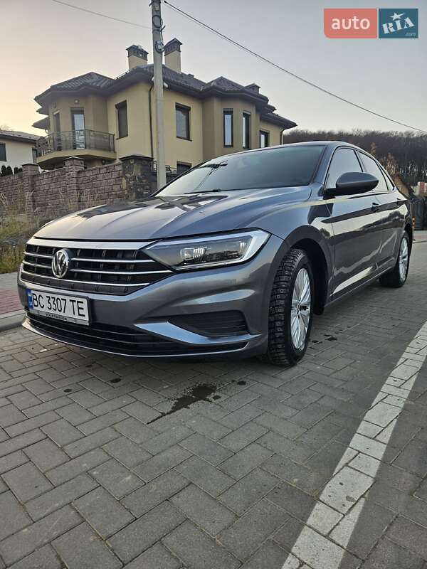 Седан Volkswagen Jetta 2018 в Львове