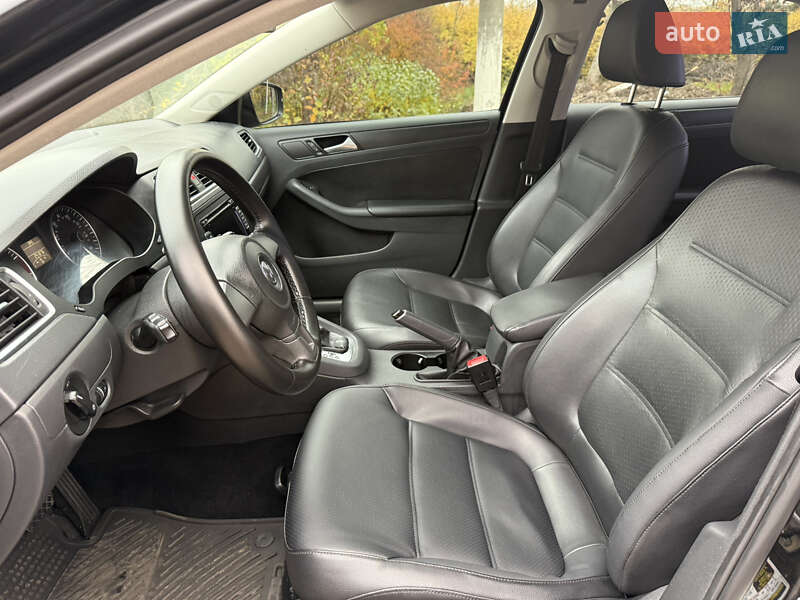 Седан Volkswagen Jetta 2013 в Кривому Розі фото 9 Седан Volkswagen Jetta 2013 в Кривому Розі