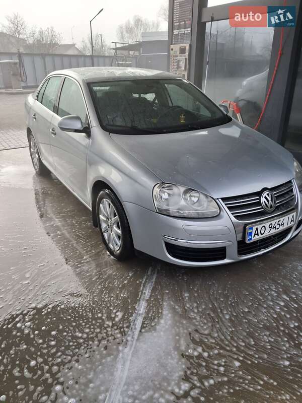 Седан Volkswagen Jetta 2007 в Вишкові