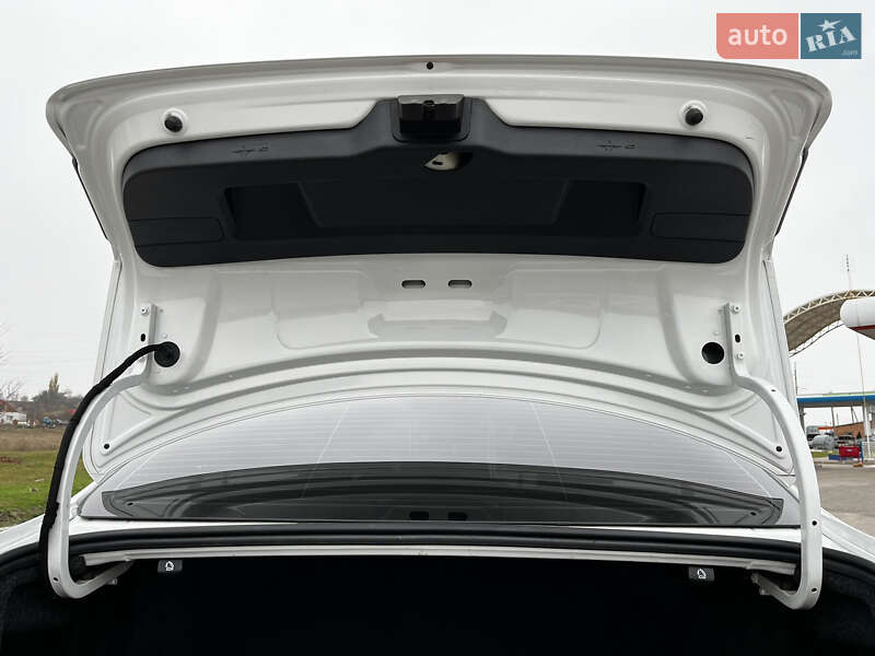 Седан Volkswagen Jetta 2014 в Кобеляках фото 27 Седан Volkswagen Jetta 2014 в Кобеляках