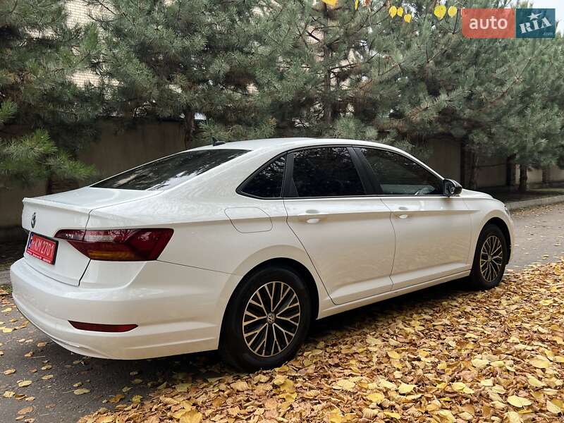 Седан Volkswagen Jetta 2019 в Дніпрі