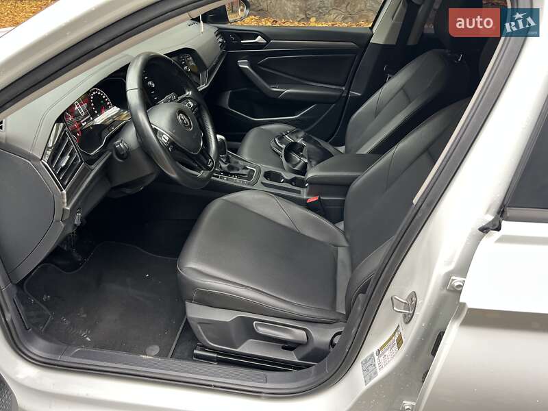 Седан Volkswagen Jetta 2019 в Дніпрі