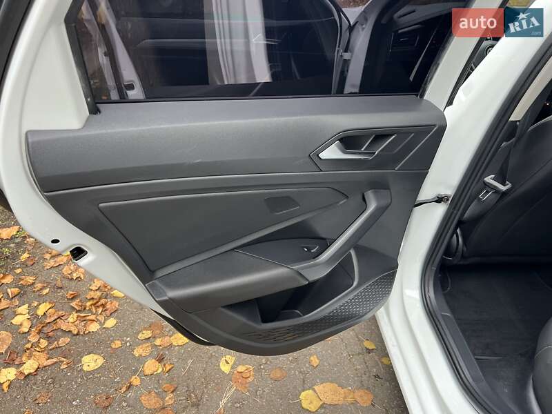 Седан Volkswagen Jetta 2019 в Дніпрі