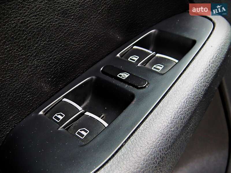 Седан Volkswagen Jetta 2014 в Черкассах