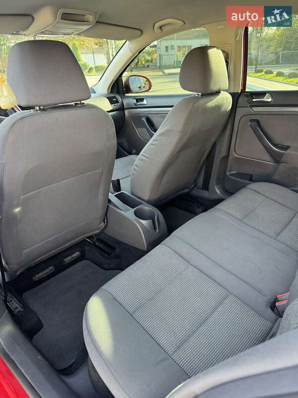 Седан Volkswagen Jetta 2007 в Ізмаїлі