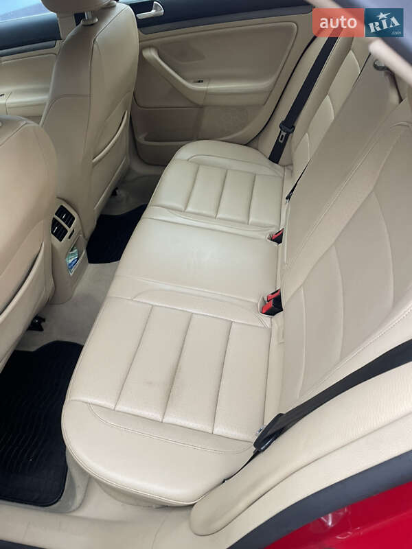 Седан Volkswagen Jetta 2009 в Києві фото 14 Седан Volkswagen Jetta 2009 в Києві