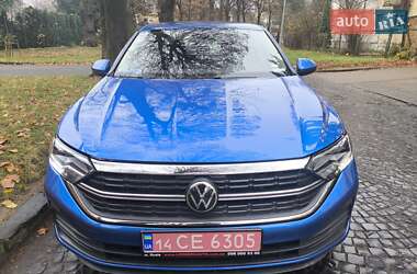 Седан Volkswagen Jetta 2023 в Львові