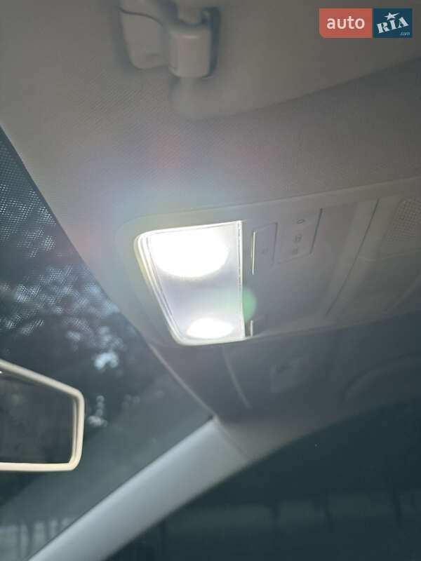 Седан Volkswagen Jetta 2015 в Запорожье