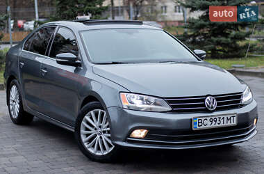 Седан Volkswagen Jetta 2015 в Львові
