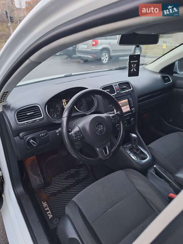 Универсал Volkswagen Jetta 2012 в Киеве фото 9 Универсал Volkswagen Jetta 2012 в Киеве