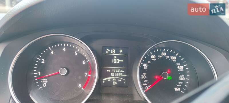 Седан Volkswagen Jetta 2015 в Житомирі