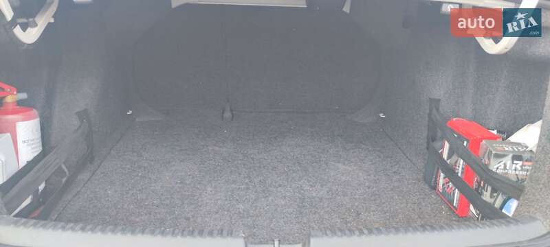 Седан Volkswagen Jetta 2015 в Житомирі