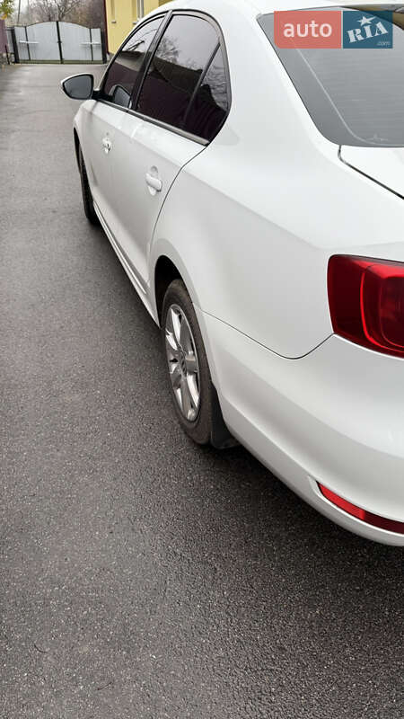 Седан Volkswagen Jetta 2014 в Умані фото 12 Седан Volkswagen Jetta 2014 в Умані