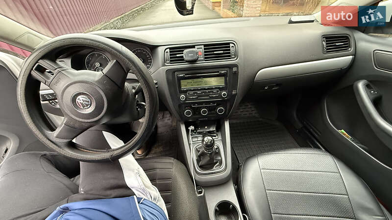Седан Volkswagen Jetta 2014 в Умані фото 21 Седан Volkswagen Jetta 2014 в Умані