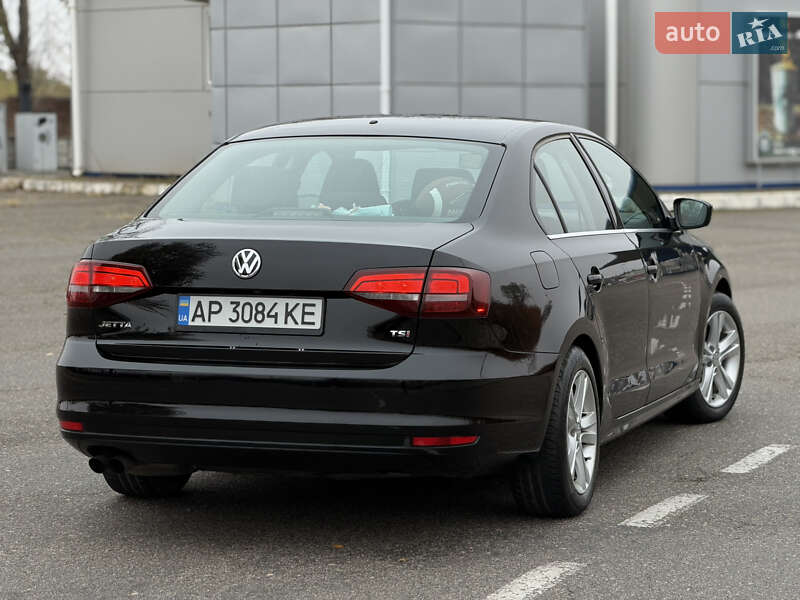 Седан Volkswagen Jetta 2016 в Запорожье