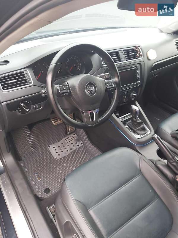 Седан Volkswagen Jetta 2012 в Днепре фото 19 Седан Volkswagen Jetta 2012 в Днепре