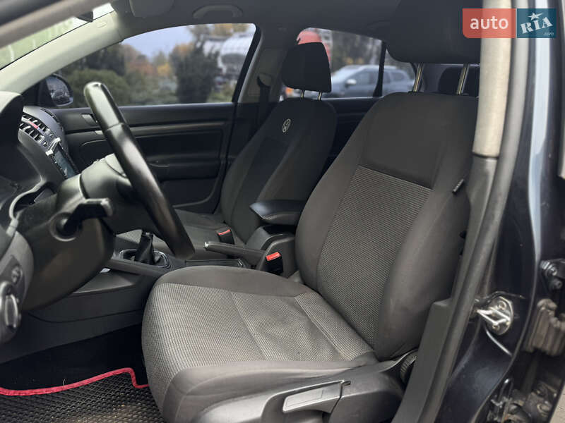 Седан Volkswagen Jetta 2008 в Києві