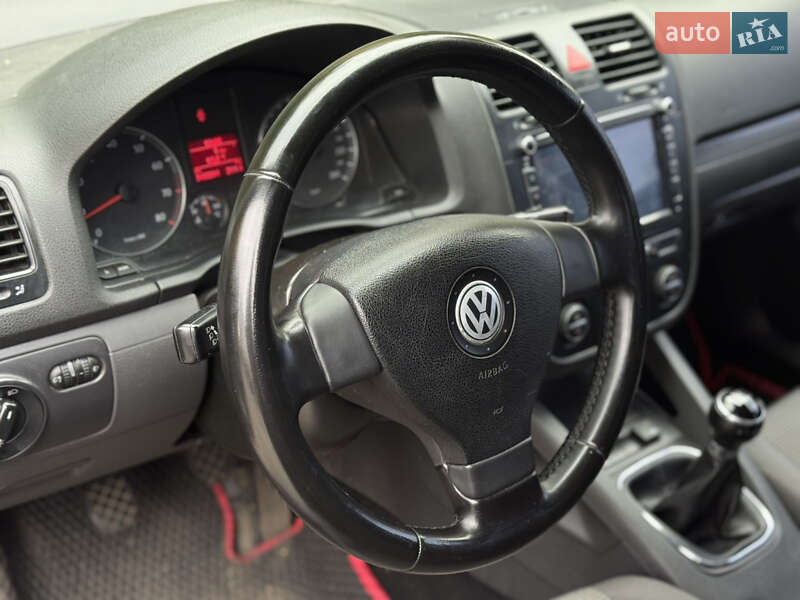 Седан Volkswagen Jetta 2008 в Києві