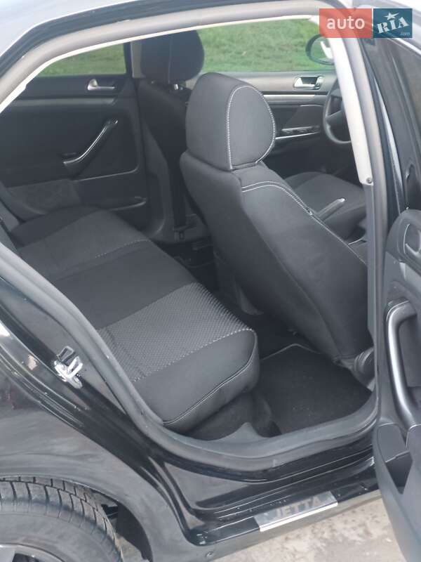 Седан Volkswagen Jetta 2006 в Новому Бузі фото 9 Седан Volkswagen Jetta 2006 в Новому Бузі