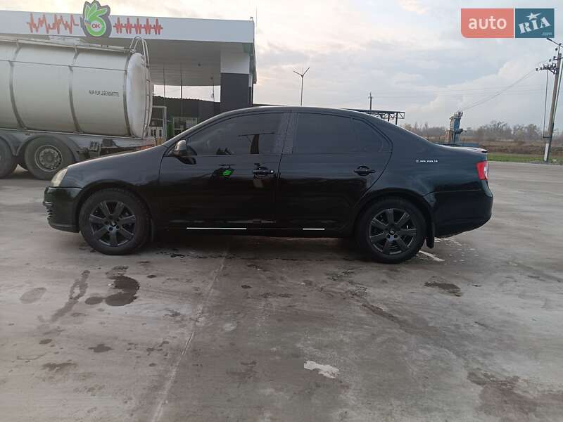 Седан Volkswagen Jetta 2006 в Новому Бузі фото 13 Седан Volkswagen Jetta 2006 в Новому Бузі