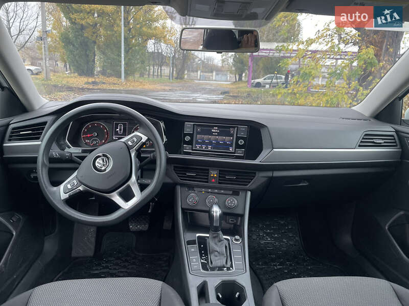 Седан Volkswagen Jetta 2018 в Киеве фото 10 Седан Volkswagen Jetta 2018 в Киеве