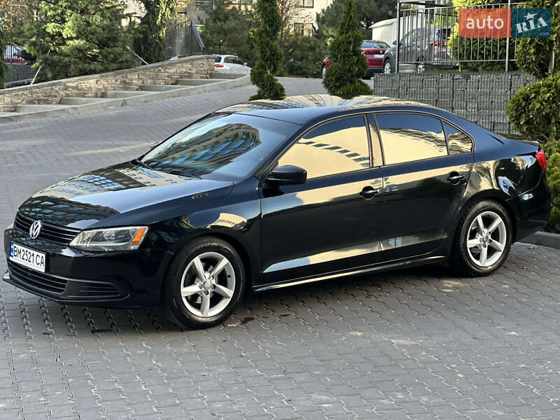 Седан Volkswagen Jetta 2014 в Киеве