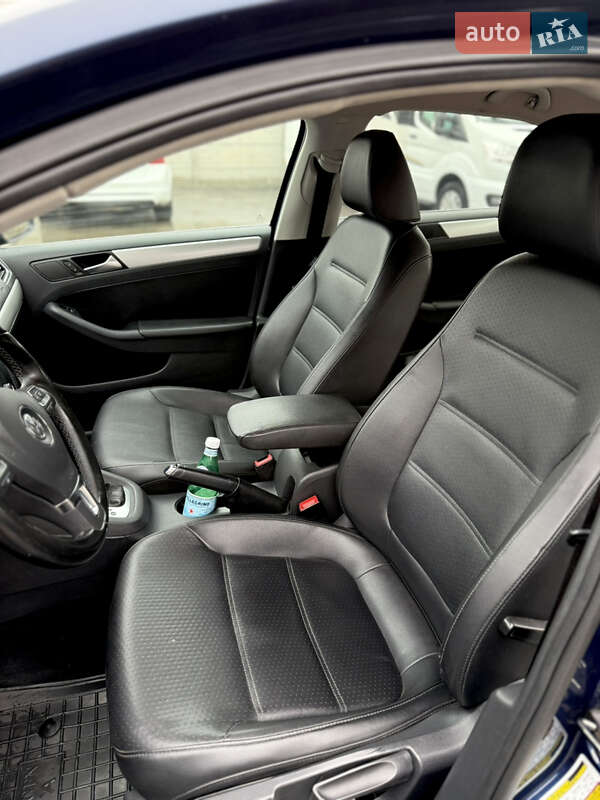 Седан Volkswagen Jetta 2013 в Ізмаїлі