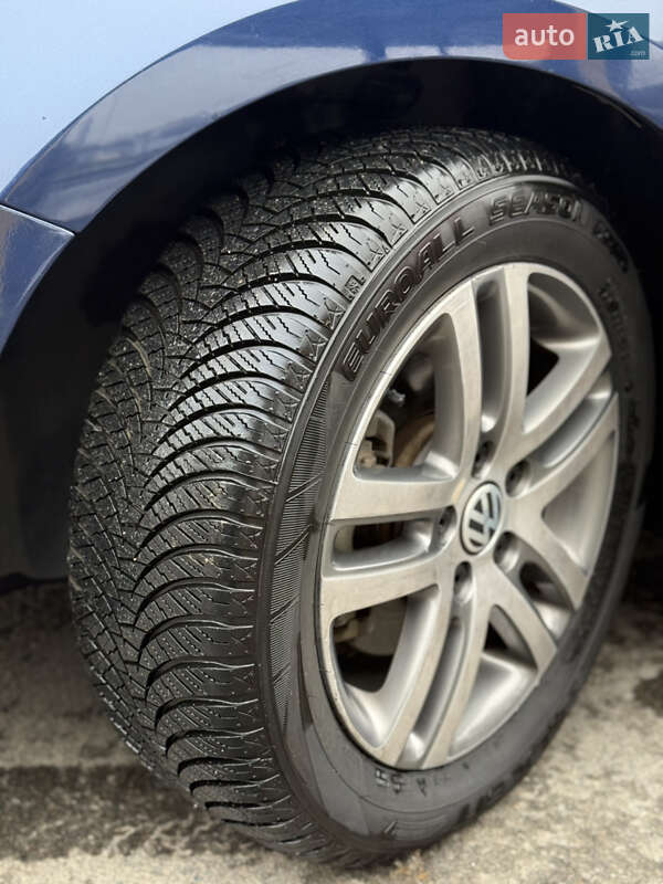 Седан Volkswagen Jetta 2013 в Ізмаїлі