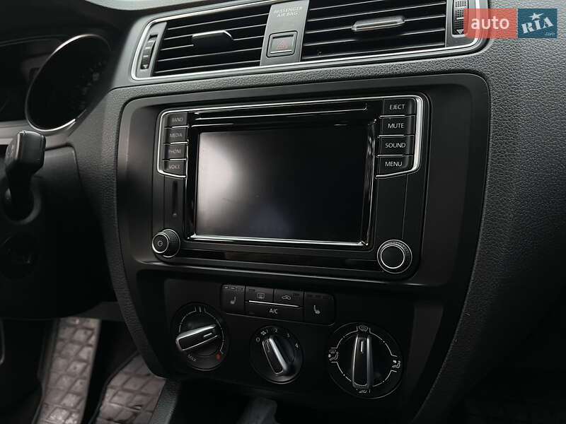 Седан Volkswagen Jetta 2016 в Дубно фото 8 Седан Volkswagen Jetta 2016 в Дубно