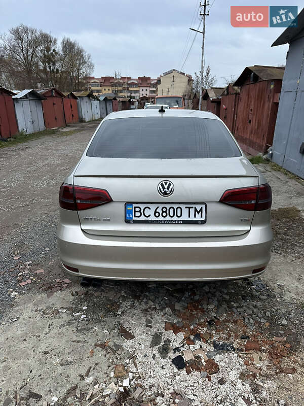 Седан Volkswagen Jetta 2014 в Львове